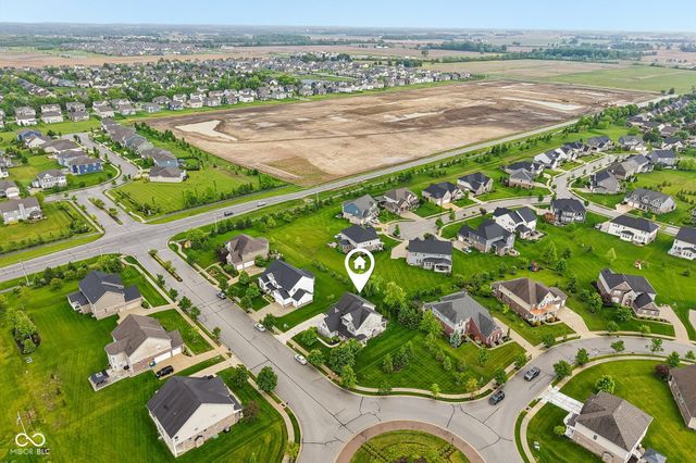 14877 Edgebrook Drive, Fishers, IN 46040