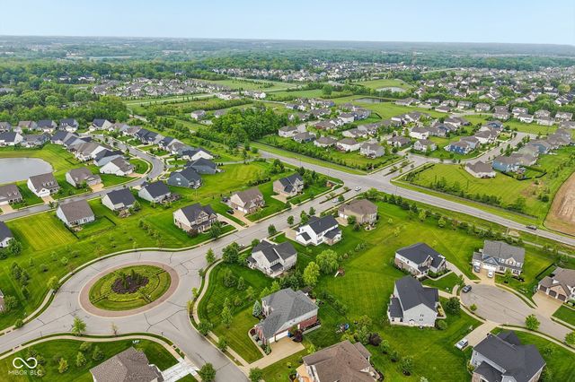 14877 Edgebrook Drive, Fishers, IN 46040