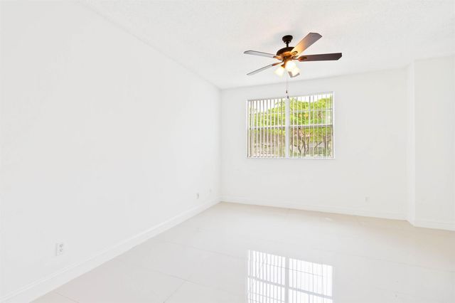 20889 Saint Andrews Boulevard, Boca Raton, FL 33433