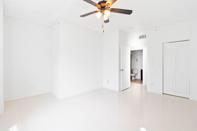 20889 Saint Andrews Boulevard, Boca Raton, FL 33433