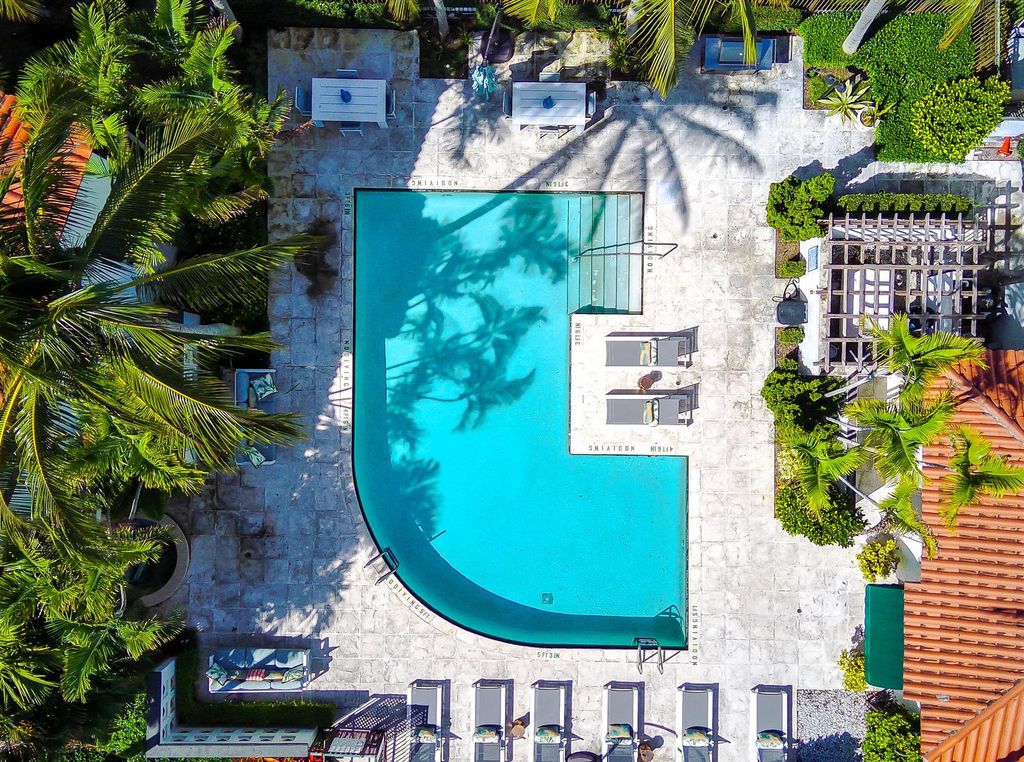 20889 Saint Andrews Boulevard, Boca Raton, FL 33433