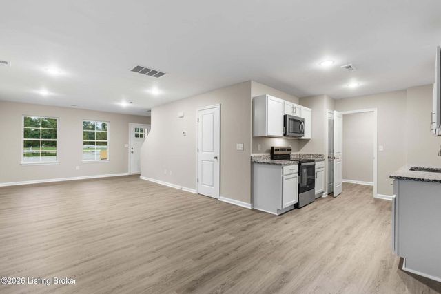 3212 Maldon Ct, Louisville, KY 40216