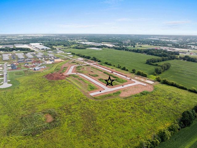 XAVIER DRIVE, Neenah, WI 54956