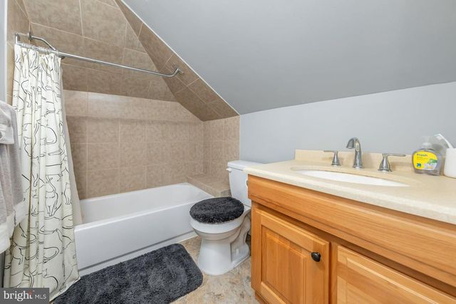 512 BEACON AVE, Paulsboro, NJ 08066