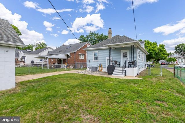 512 BEACON AVE, Paulsboro, NJ 08066