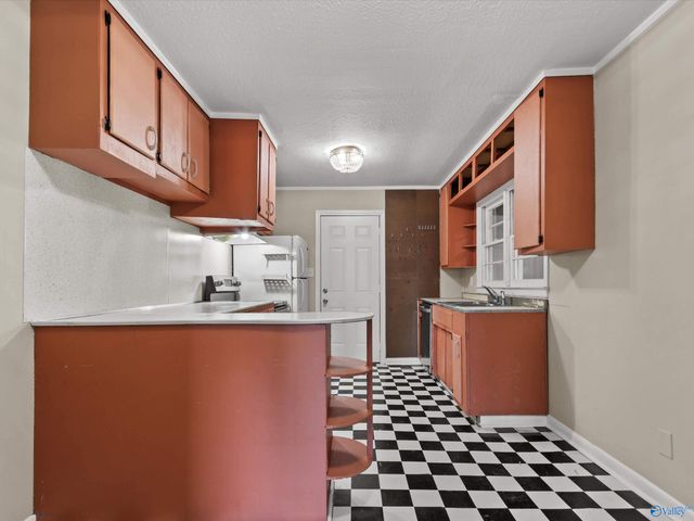 2502 Hill Street NW, Huntsville, AL 35810