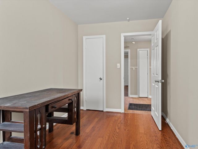 2502 Hill Street NW, Huntsville, AL 35810