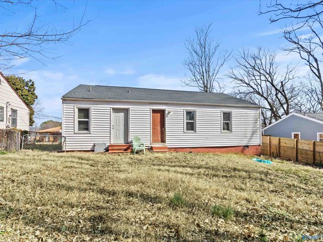 2502 Hill Street NW, Huntsville, AL 35810