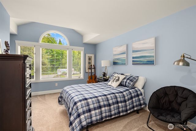 14214 216th Avenue NE, Woodinville, WA 98077