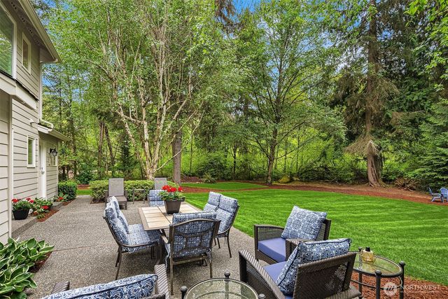 14214 216th Avenue NE, Woodinville, WA 98077