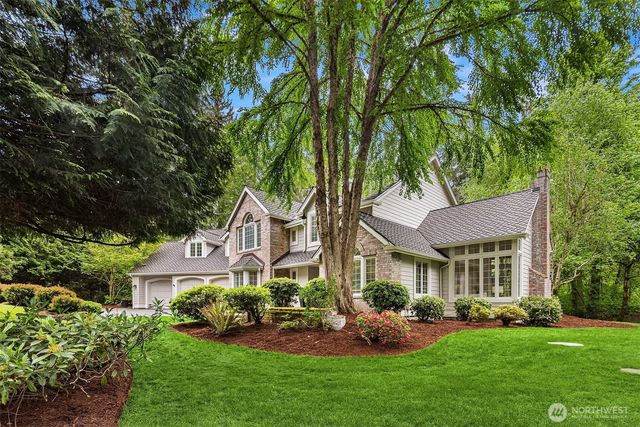 14214 216th Avenue NE, Woodinville, WA 98077
