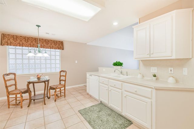 10423 Emerald Glen Lane, Houston, TX 77070