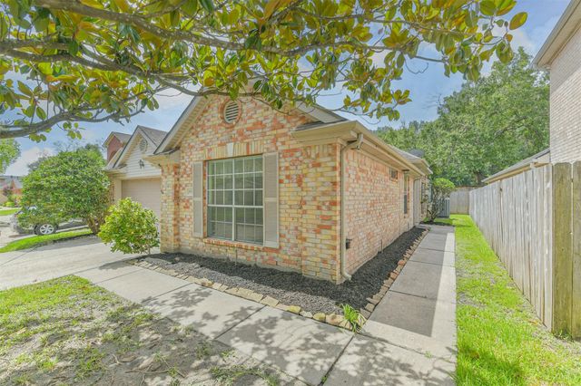 10423 Emerald Glen Lane, Houston, TX 77070