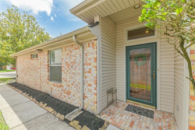 10423 Emerald Glen Lane, Houston, TX 77070