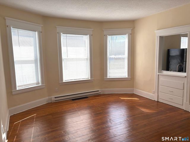 137 Clifton Street, Wallingford, CT 06492