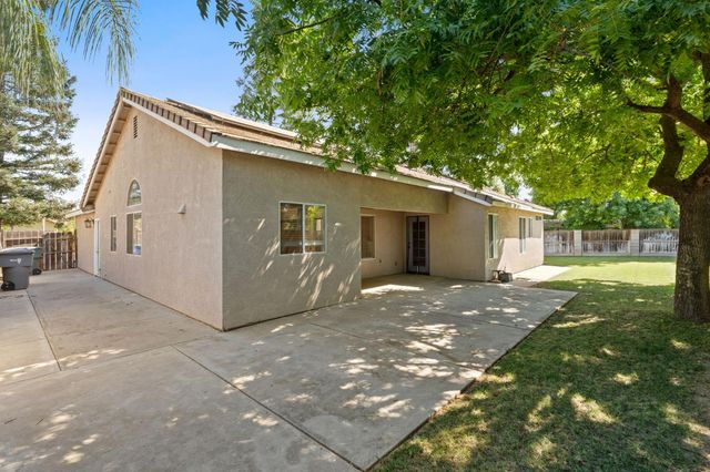 4033 W Providence Avenue, Fresno, CA 93722