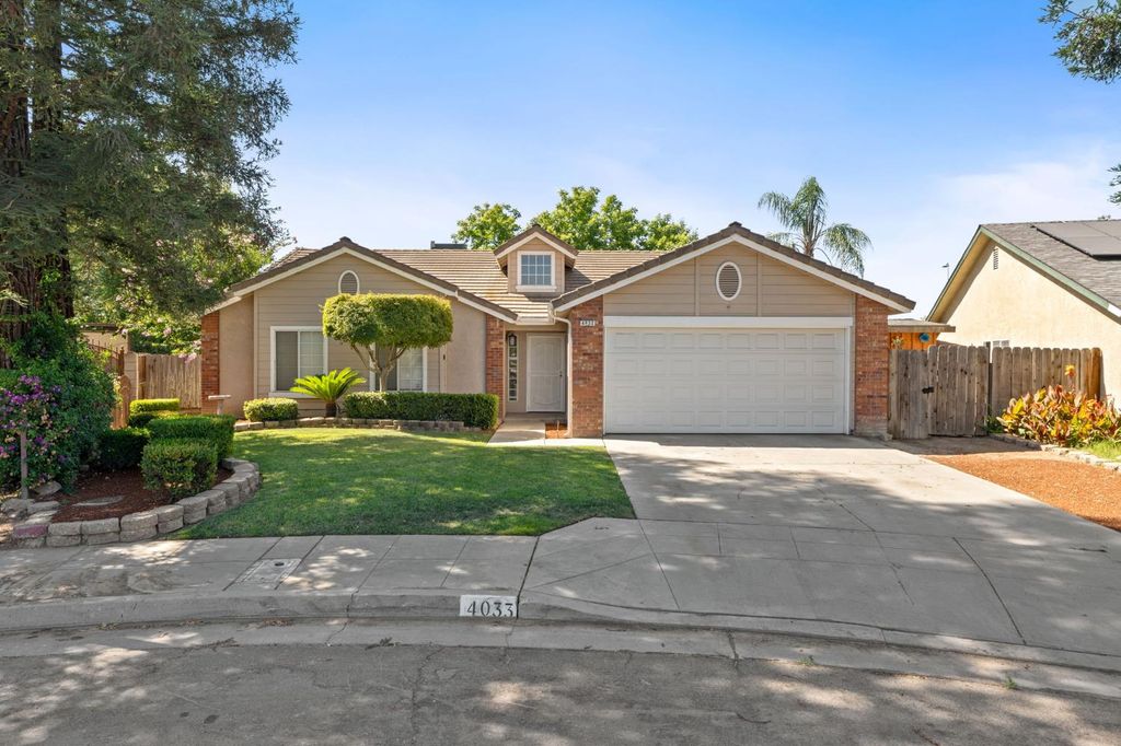 4033 W Providence Avenue, Fresno, CA 93722