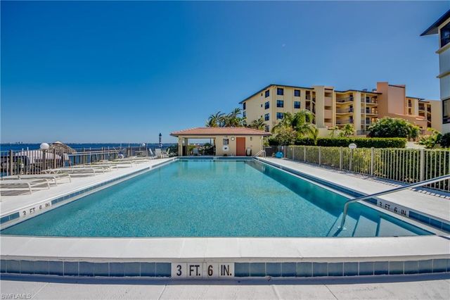 4013 SE 20th PL 505, Cape Coral, FL 33904