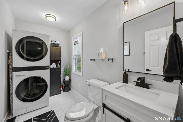 13 King Street, Danbury, CT 06811