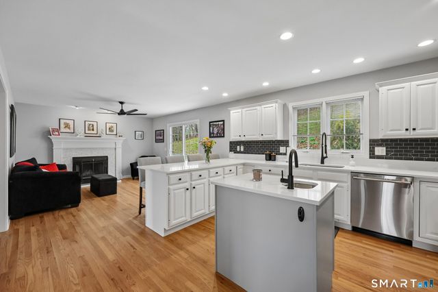 13 King Street, Danbury, CT 06811