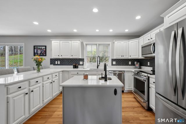 13 King Street, Danbury, CT 06811