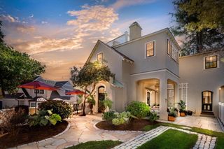 33 Waldron Street, Marblehead, MA 01945