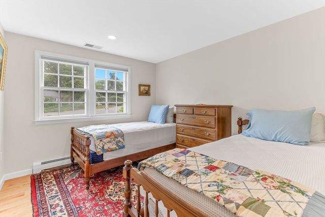 35 Oakridge Cir, Chatham, MA 02633