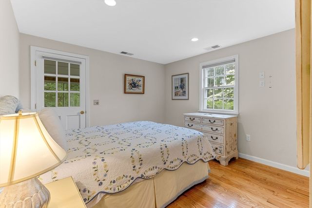 35 Oakridge Cir, Chatham, MA 02633