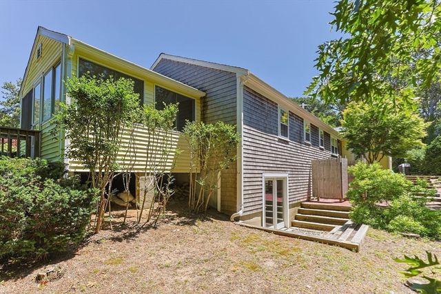 35 Oakridge Cir, Chatham, MA 02633