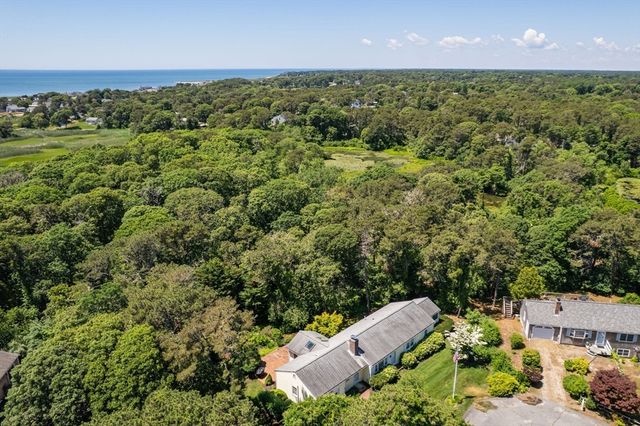 35 Oakridge Cir, Chatham, MA 02633