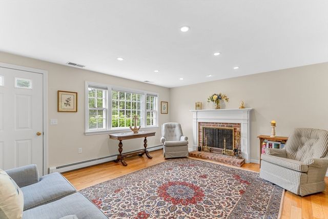 35 Oakridge Cir, Chatham, MA 02633
