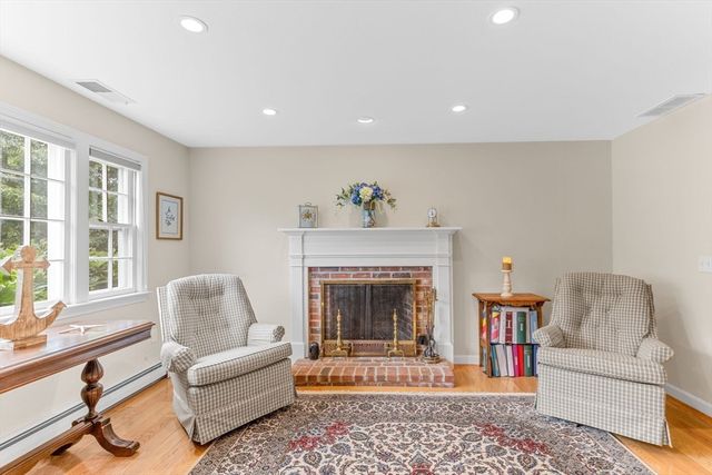 35 Oakridge Cir, Chatham, MA 02633