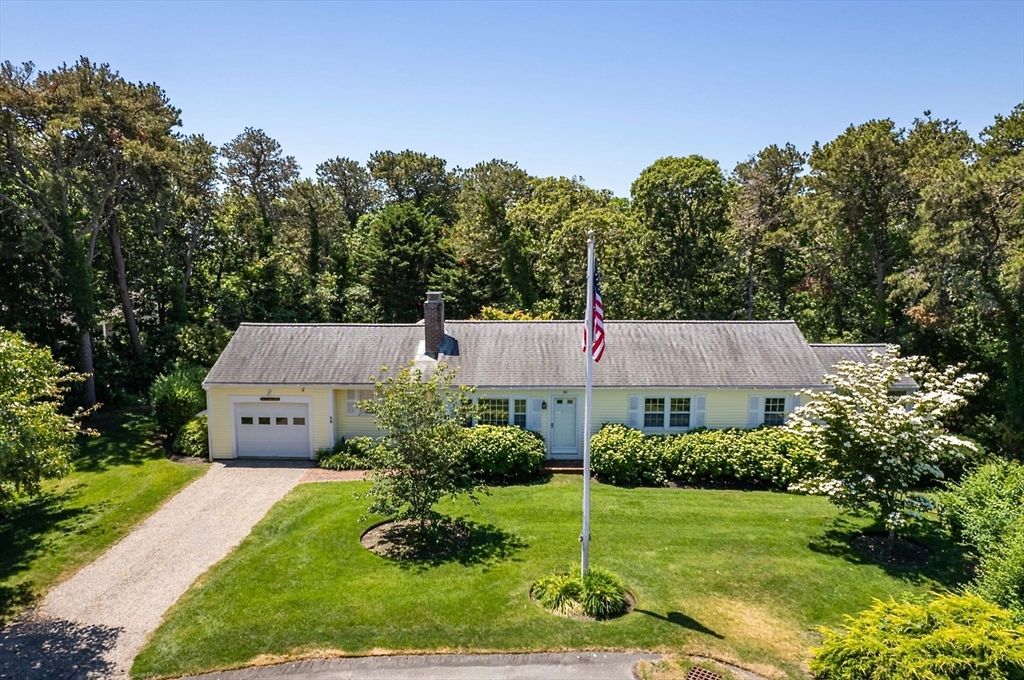 35 Oakridge Cir, Chatham, MA 02633