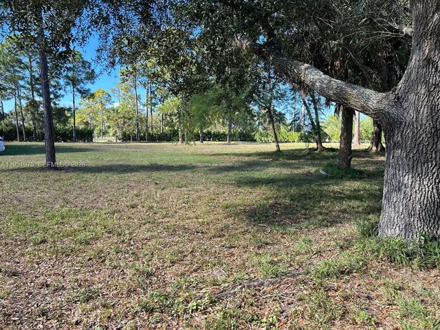 17970 50th Street N, Loxahatchee, FL 33470