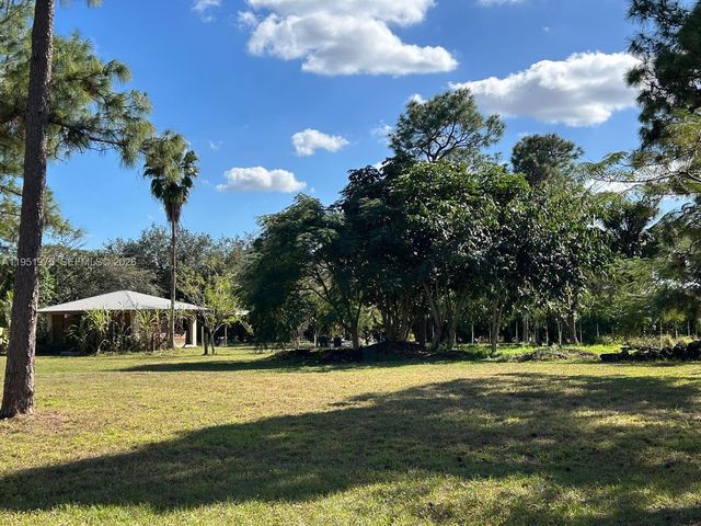 17970 50th Street N, Loxahatchee, FL 33470