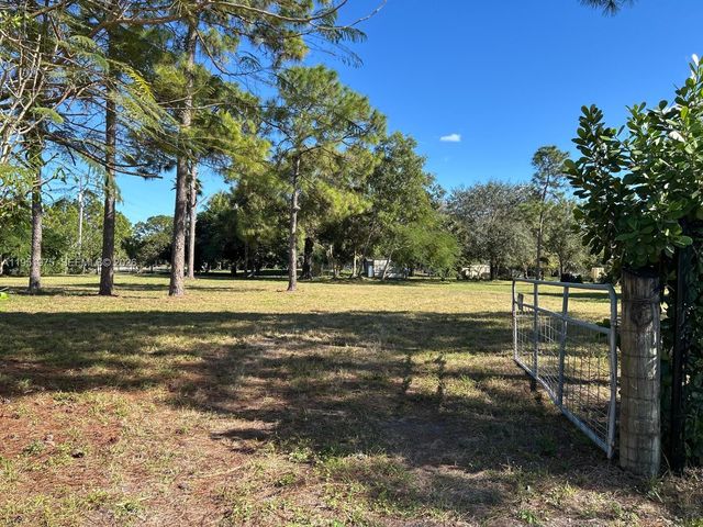 17970 50th Street N, Loxahatchee, FL 33470