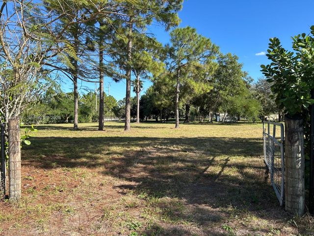 17970 50th Street N, Loxahatchee, FL 33470