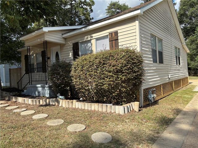 114 FAIRMOUNT Street, Pineville, LA 71360