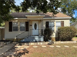 114 FAIRMOUNT Street, Pineville, LA 71360