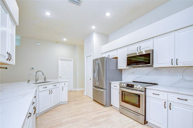 19707 ELLENDALE DRIVE, Land O Lakes, FL 34638
