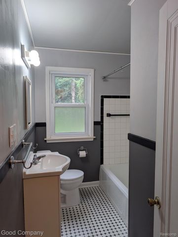 1606 Ferris Avenue, Royal Oak, MI 48067