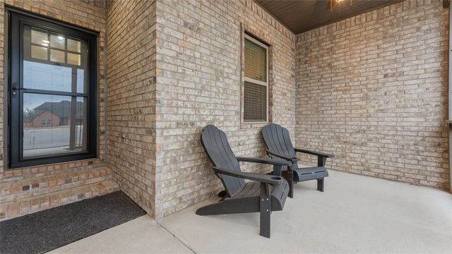 1950 Lordsburg Court, Bentonville, AR 72713