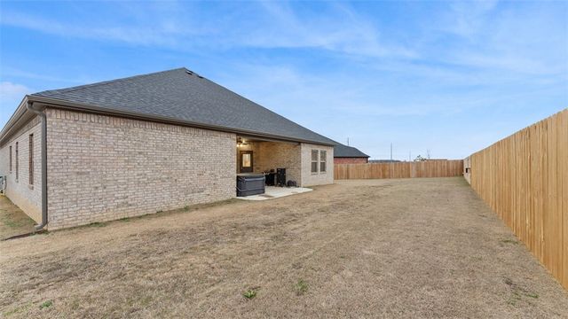 1950 Lordsburg Court, Bentonville, AR 72713