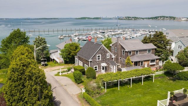 2 Circuit Ave, Hull, MA 02045