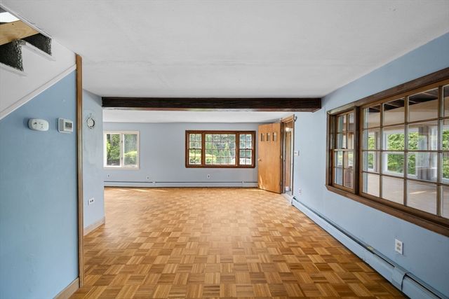 2 Circuit Ave, Hull, MA 02045
