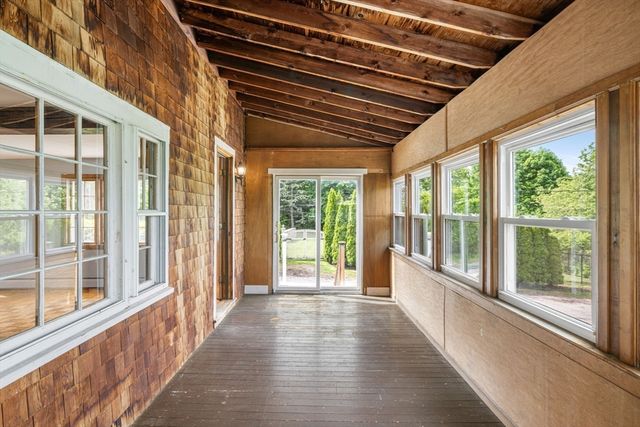 2 Circuit Ave, Hull, MA 02045