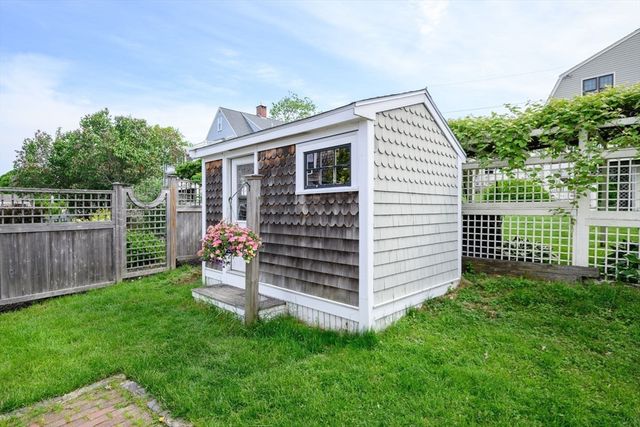 2 Circuit Ave, Hull, MA 02045
