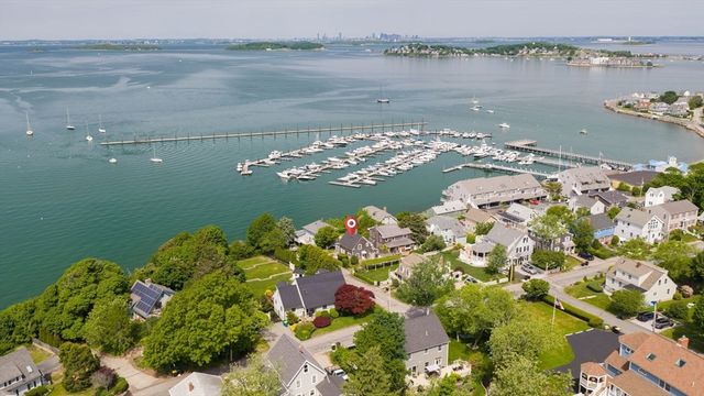 2 Circuit Ave, Hull, MA 02045