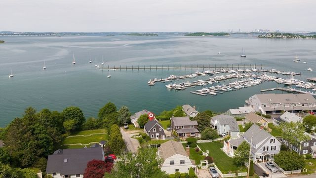 2 Circuit Ave, Hull, MA 02045