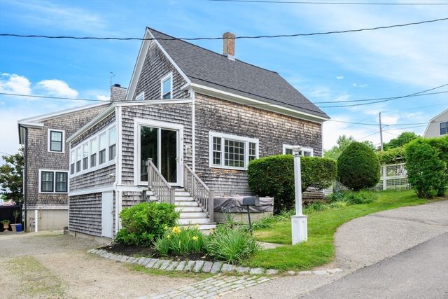 2 Circuit Ave, Hull, MA 02045